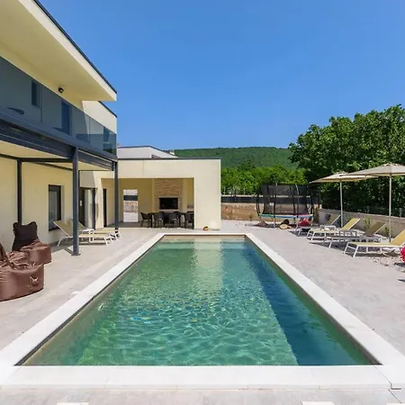 Hotel Quinta 4*