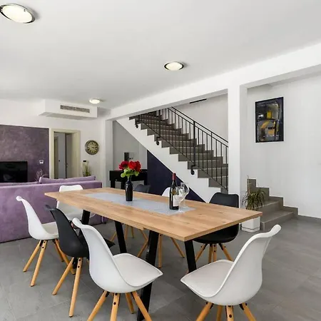 Quinta Ξενοδοχείο 4*