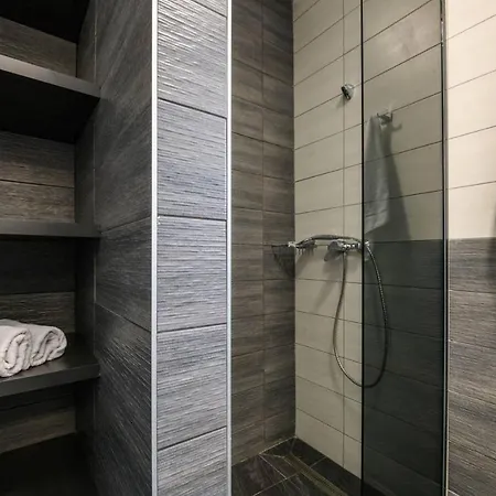 Quinta 4*