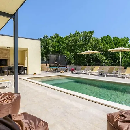 Quinta Hotel 4*
